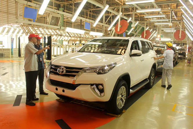 Toyota Fortuner lắp ráp tại Việt Nam bổ sung phiên bản cao cấp nhất