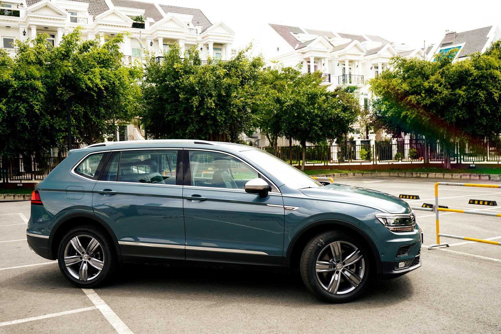 Volkswagen Tiguan Allspace Luxury ra mắt với nhiều nâng cấp trang bị hiện đại