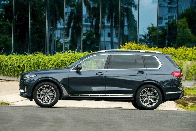 BMW X7 sử dụng động cơ tăng áp cuộn kép