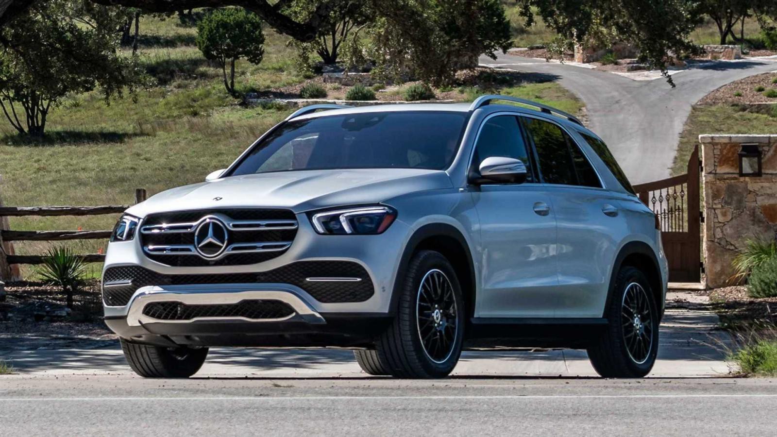 Mercedes-Benz GLE đối đầu với BMW X5