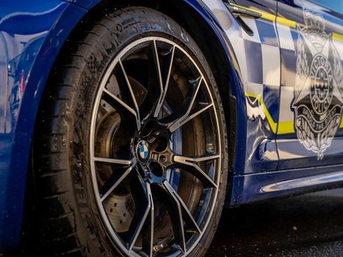 BMW M5 Competition sánh vai cùng cảnh sát tuần tra Australia