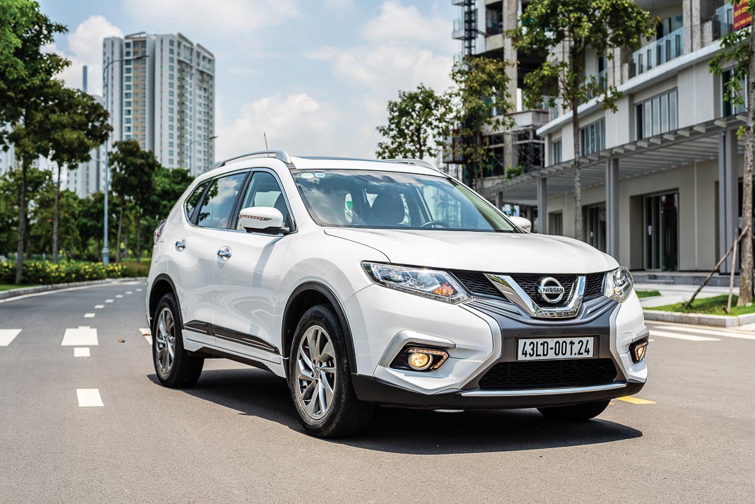 Nissan X-Trail được giảm giá 20 triệu đồng tiền mặt, kèm gói quà tặng