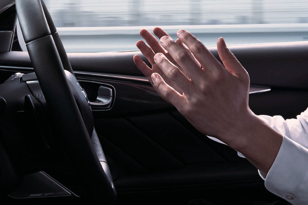 Nissan Skyline 2019 trang bị công nghệ tự lái ProPILOT