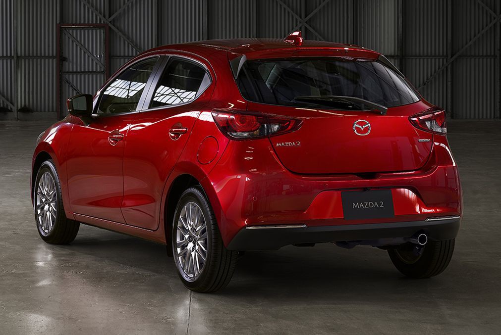 Đuôi xe Mazda 2 facelift