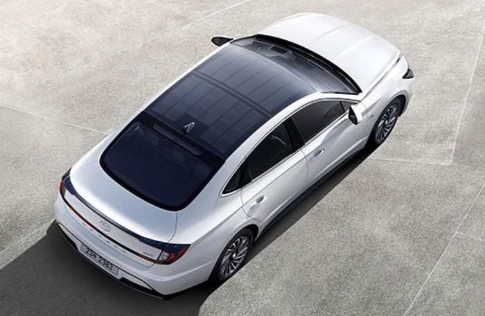 Hyundai Sonata 2020 hybrid sử dụng mái panel năng lượng mặt trời