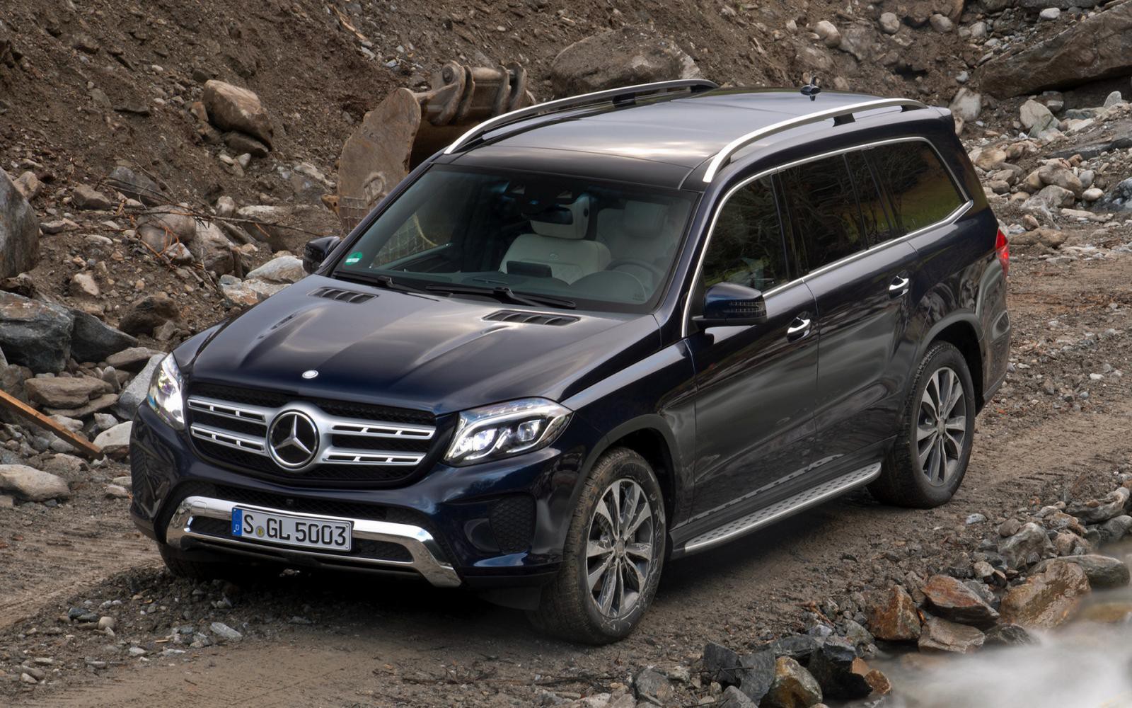 Khối động cơ trong Mercedes GLS 400 là  động cơ V6