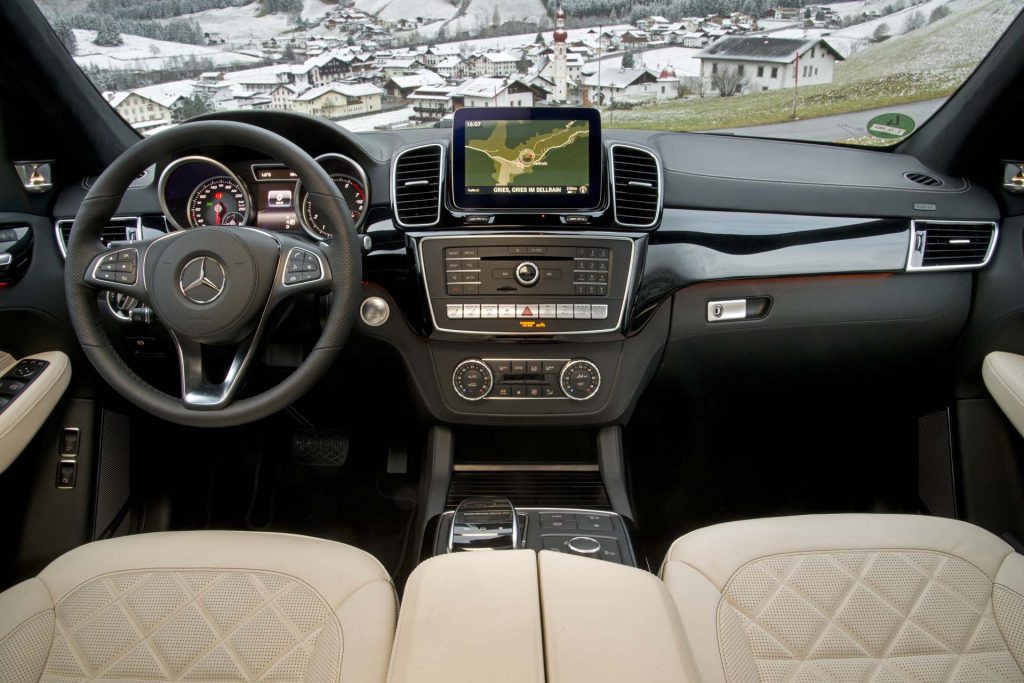Mercedes GLS 400 với không gian nội thất sang trọng