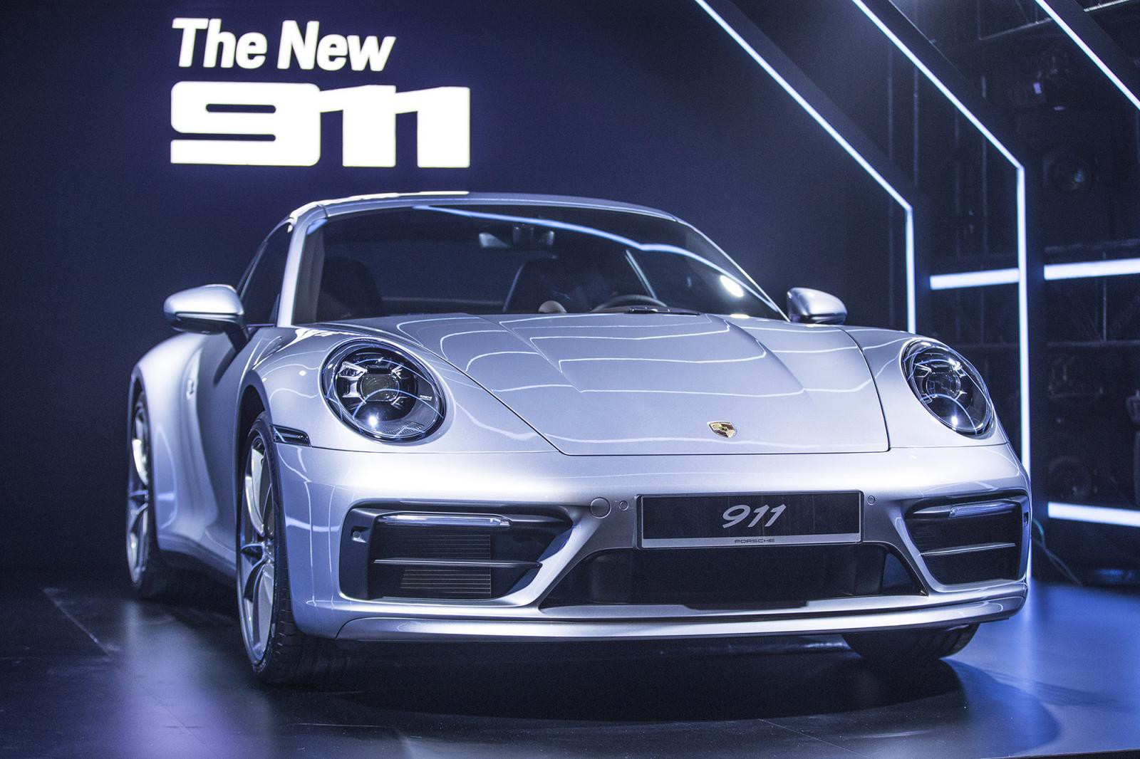 Porsche 911 Carrera thế hệ thứ 8 giá hơn 7 tỷ chính thức trình làng thị trường Việt 1