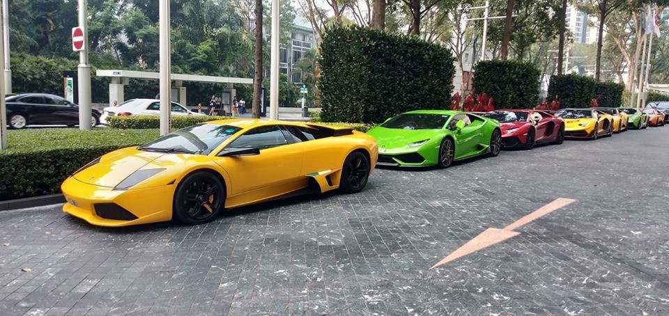 Đường đua F1 Singapore xuất hiện dàn siêu bò Lamborghini của nhà giàu Malaysia 1