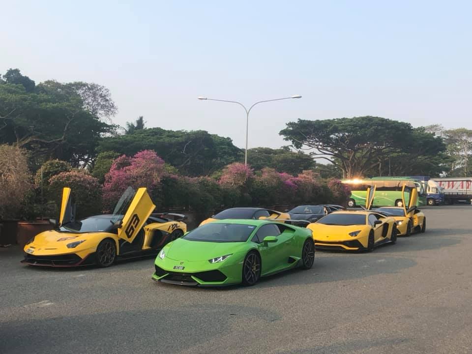 Đường đua F1 Singapore xuất hiện dàn siêu bò Lamborghini của nhà giàu Malaysia 7