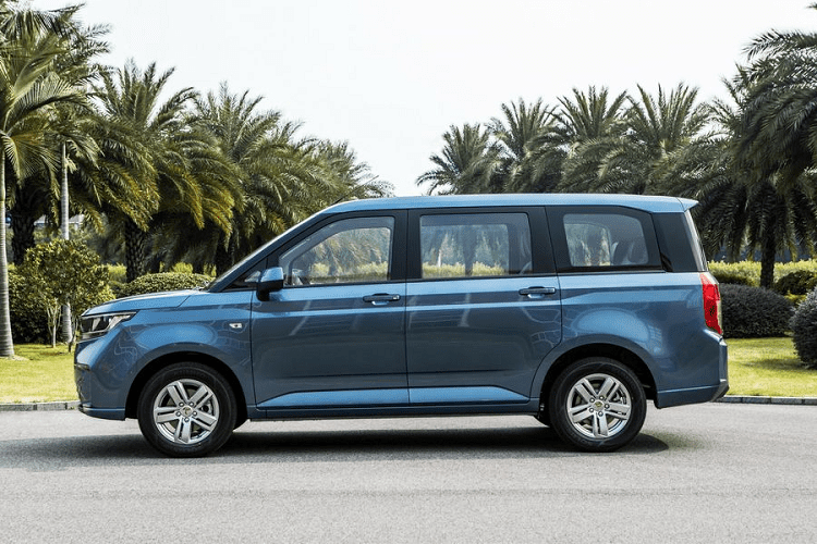Minivan Wuling Hong Guang Plus 2020 chuẩn bị được bán ra trong tháng 10 này 2a
