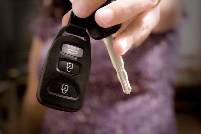 Thủ tục đăng ký ô tô mới người mua xe cần biết 3a