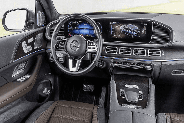 Những mẫu xe hot của Lexus và Mercedes-Benz được mong chờ xuất hiện tại VMS 2019 5a