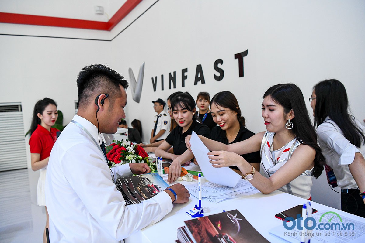 Gian hàng VinFast tại VMS 2019 thu hút khách tham quan với nhiều trải nghiệm ấn tượng 9a