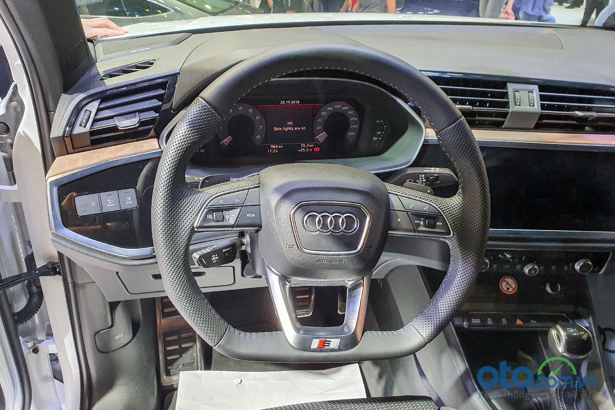 Audi Q3 2020 trình làng tại Việt Nam, giá bán chưa công bố 12a