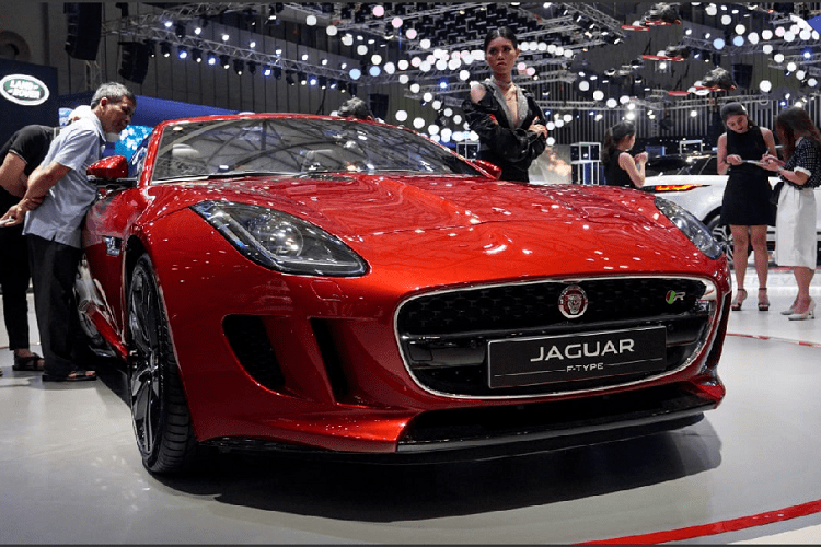 Jaguar F-Type R Convertible tại Việt Nam có giá hơn 10 tỷ 2a