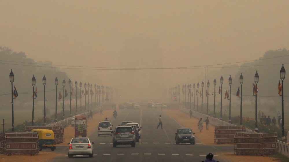 Biện pháp giảm ô nhiễm không khí tại Ấn Độ: Cấm xe theo biển số 1a