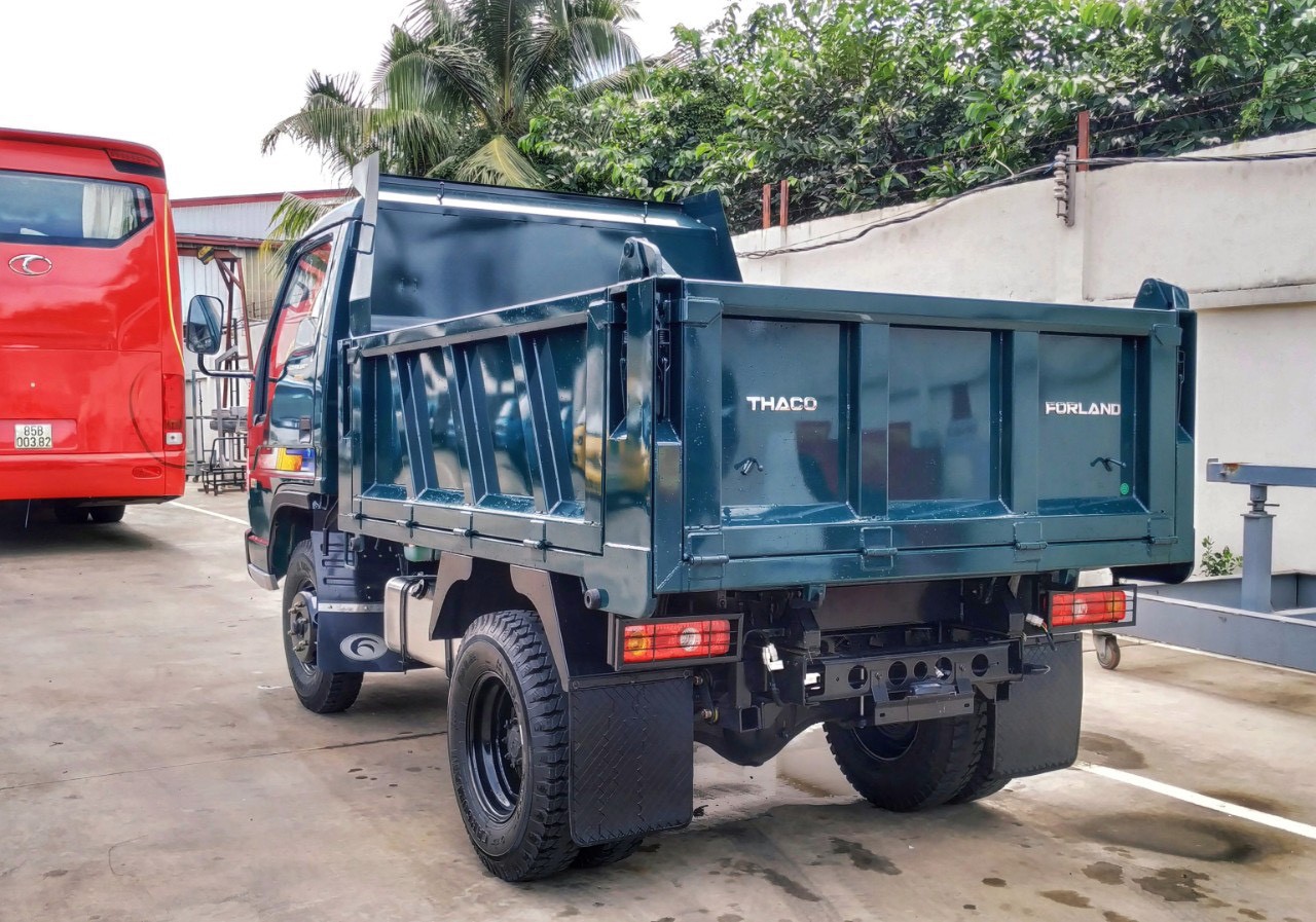 Thaco Cần Thơ, xe ben Thaco Forland FD250.E4 tải trọng 2,490 kg 2,1 ...