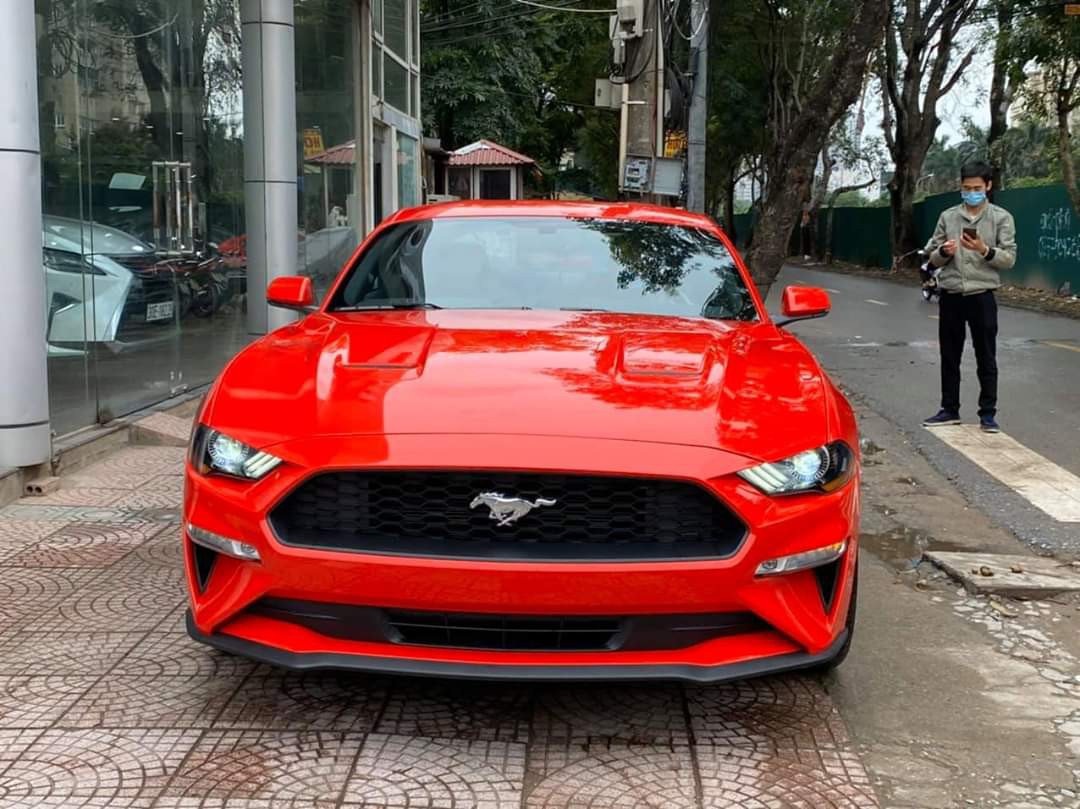 Bán Ford Mustang 2.3 Ecoboost Premium 2022, full options