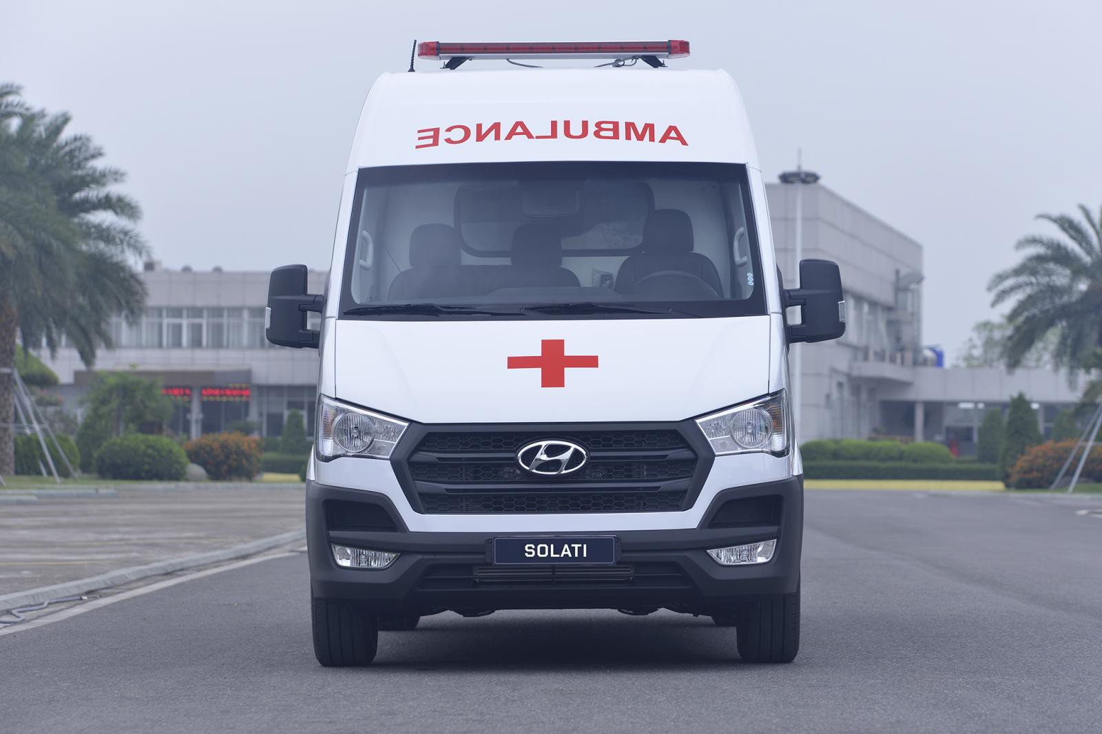 hình ảnh về Hyundai Solati cứu thương