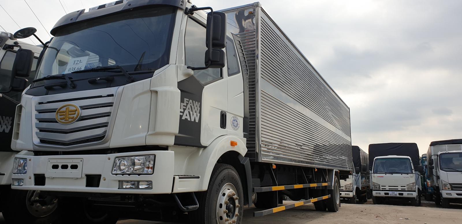 Howo La Dalat 2017 - Xe tải thùng dài 10m, xe tải Faw 7T25 thùng dài 10m độc quyền tại miền Nam