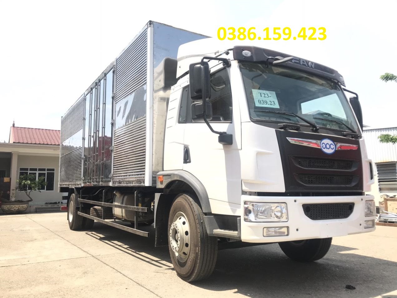 Howo La Dalat 2020 - Cần bán xe FAW xe tải thùng sản xuất năm 2020, màu trắng, nhập khẩu