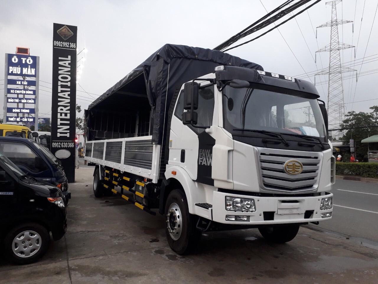 Howo La Dalat 2022 - Bán FAW xe tải thùng sản xuất năm 2020, màu trắng, nhập khẩu nguyên chiếc