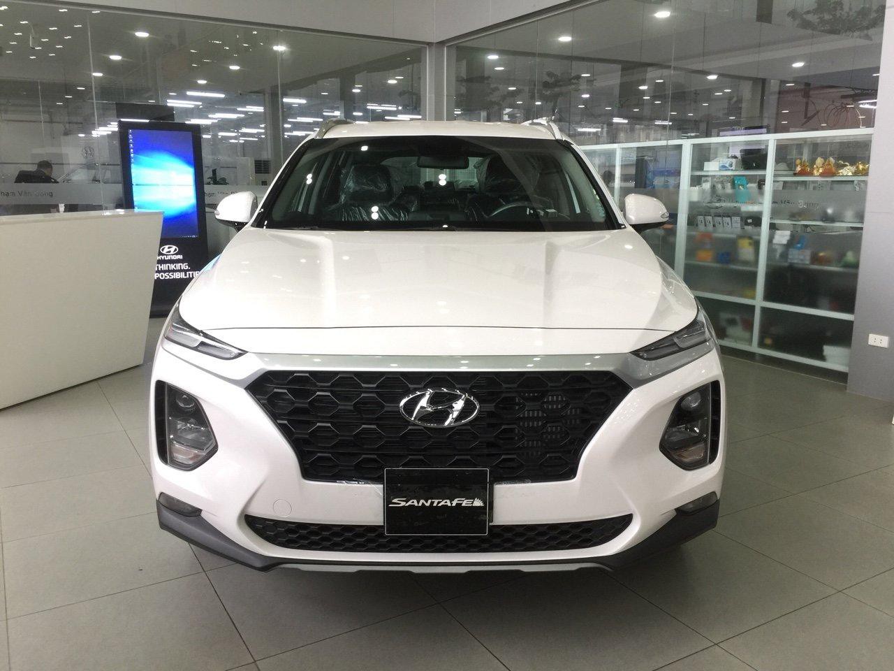 Giá xe Hyundai Santafe giảm 20tr tiền mặt, sẵn xe đủ màu giao ngay
