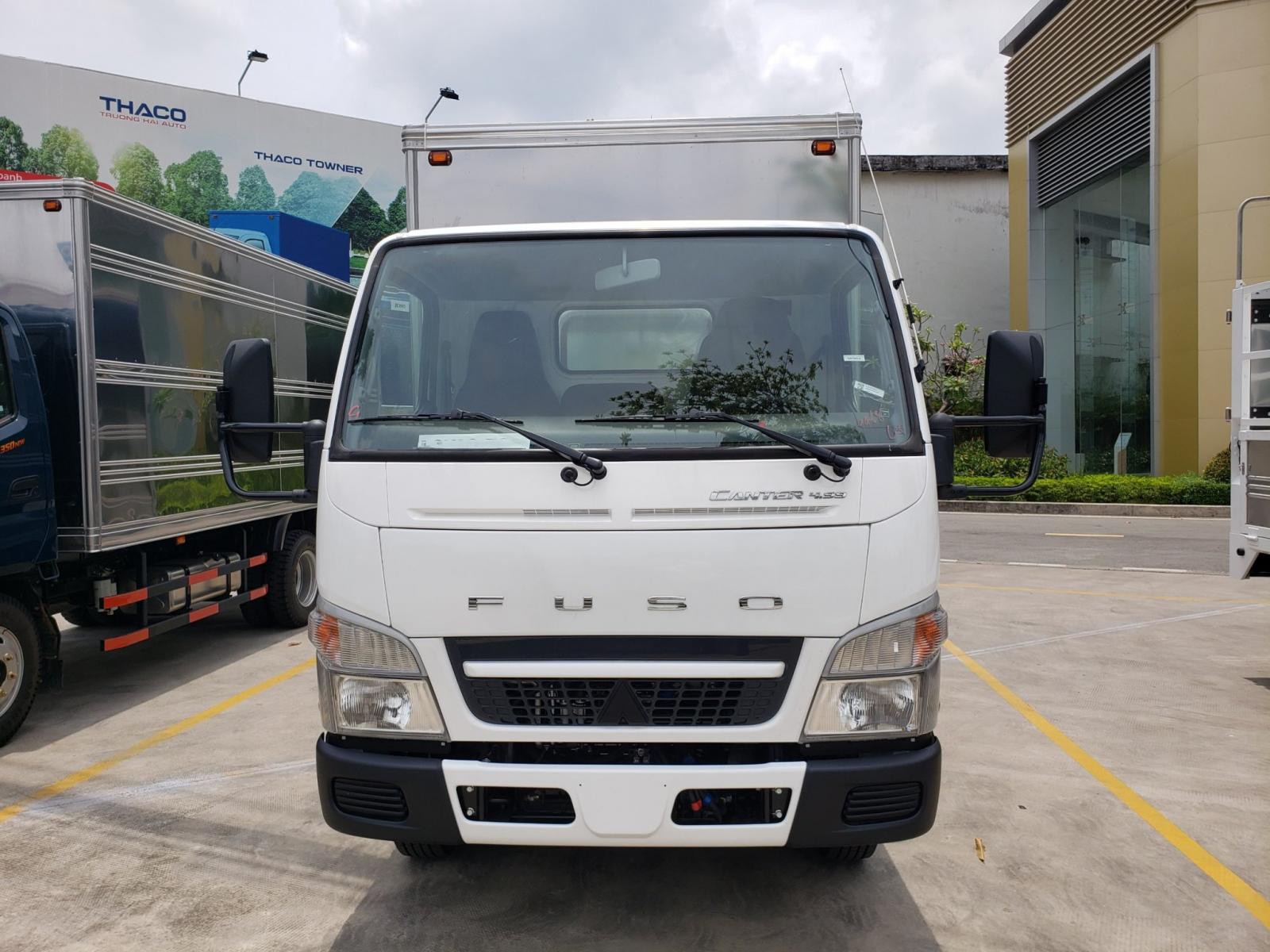 Cần bán xe tải 1t9 - Mitsubishi Fuso Canter 4.99 t- Thaco Bình Triệu