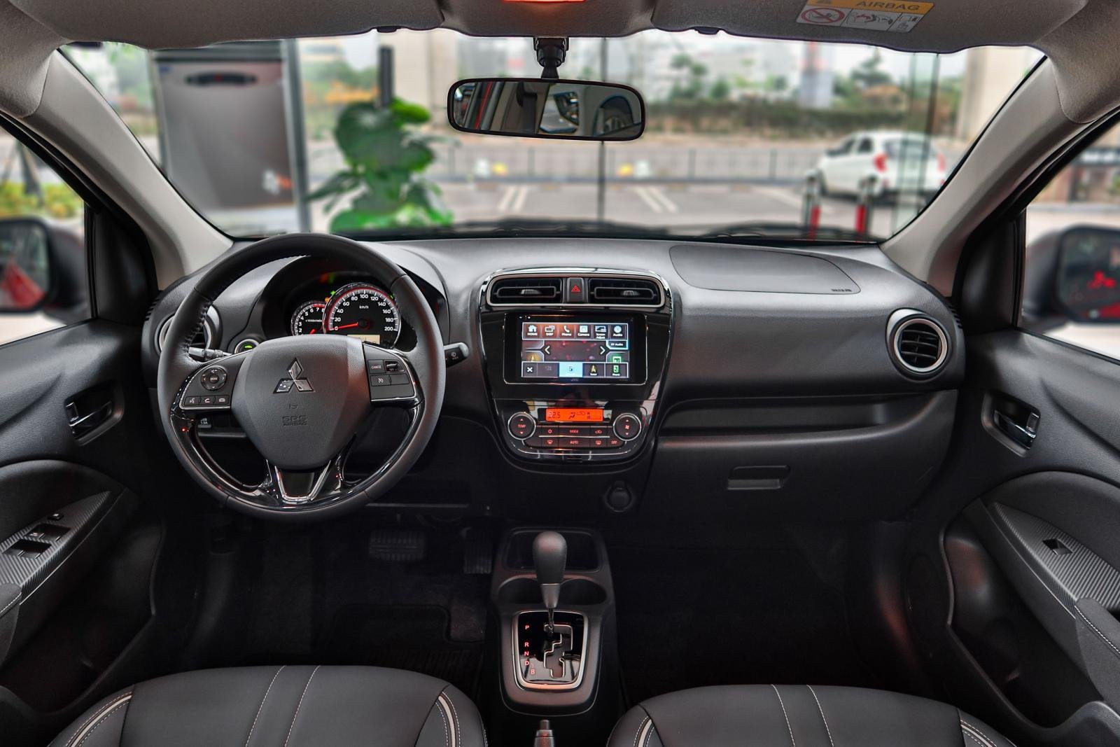 Mitsubishi Attrage bổ sung thêm bản Premium, giá chỉ 485 triệu đồng
