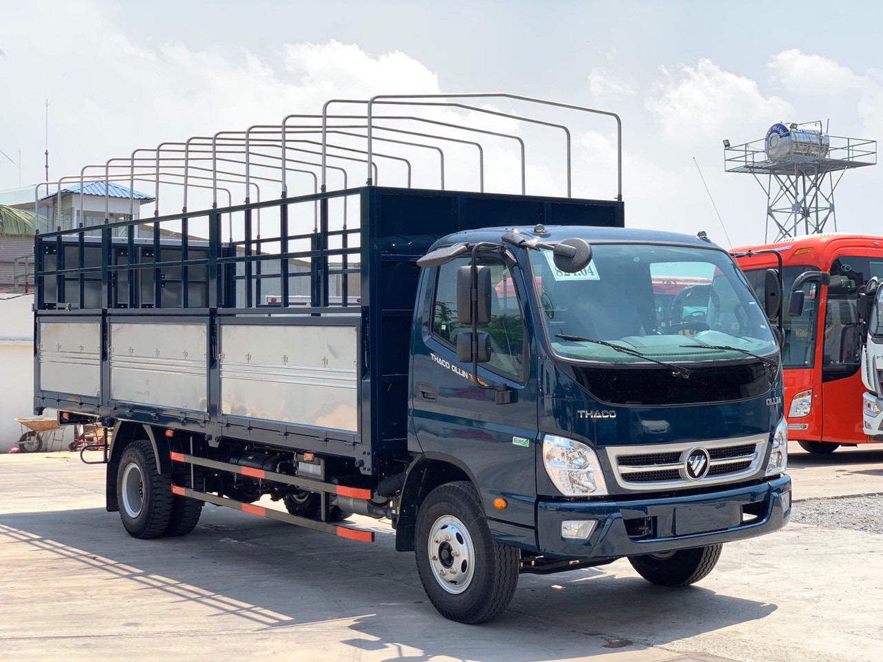  Xe tải 7 tấn Thaco Ollin120 thùng dài 6.2m 2021, trả góp 75%