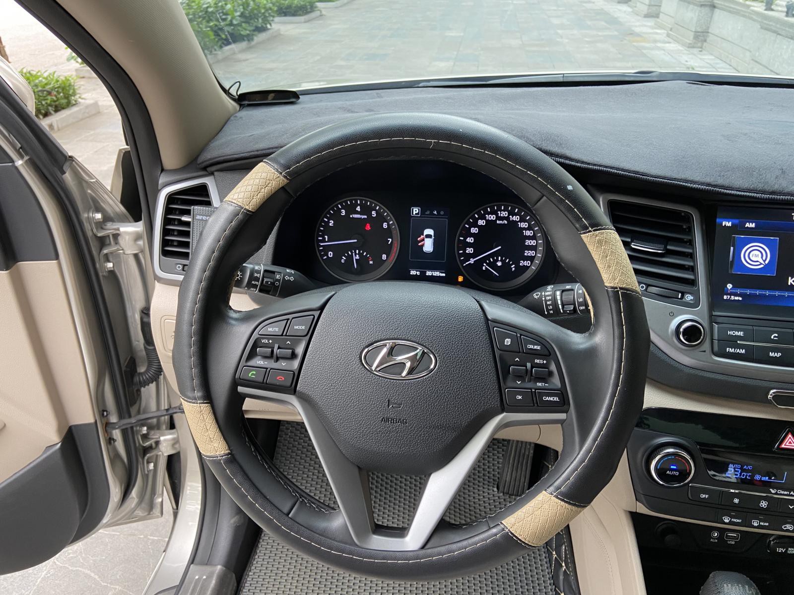 Bán Hyundai Tucson 2.0ATH sản xuất 2019 mới nhất Việt Nam
