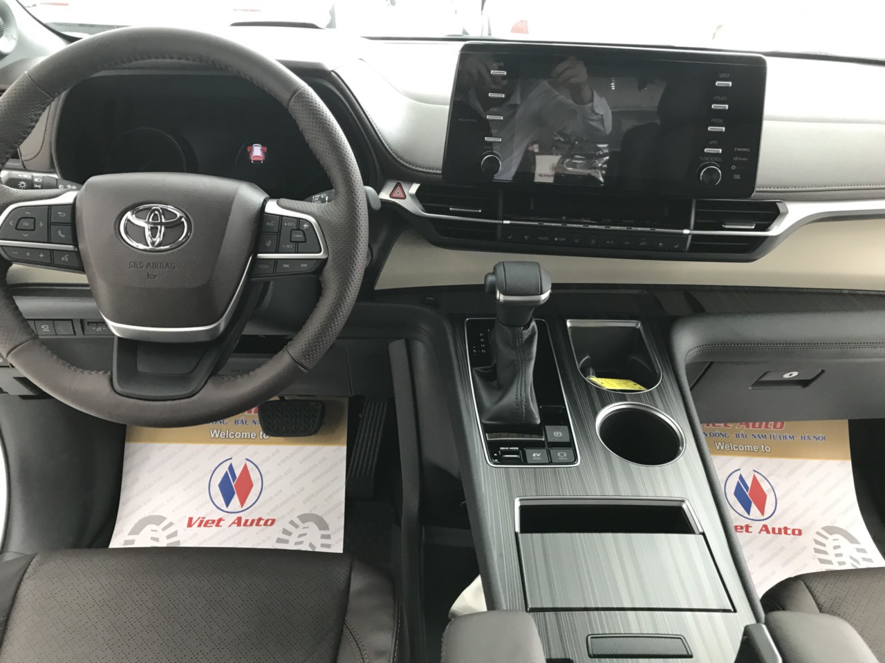 Bán Toyota Sienna Platinum sản xuất 2021 nhập Mỹ mới 100%