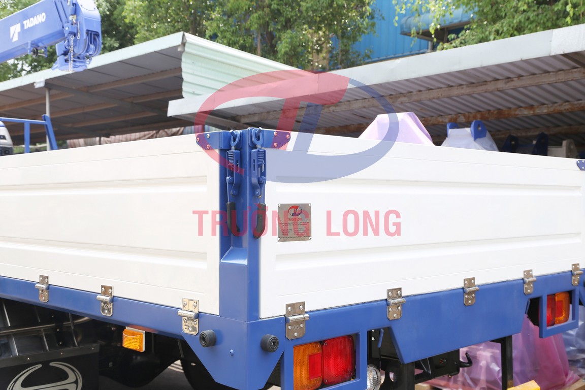 Xe tải cẩu Hino 5 tấn gắn cẩu Tadano 3 tấn
