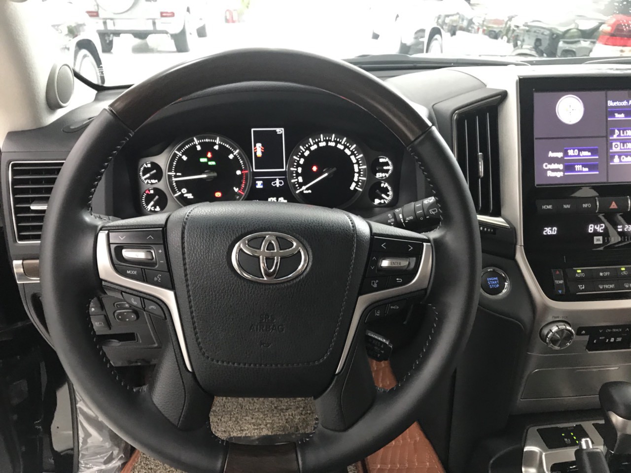 Bán Toyota Landcruiser 5.7V8 VX-S model và đăng ký 2021 không khác gì xe mới