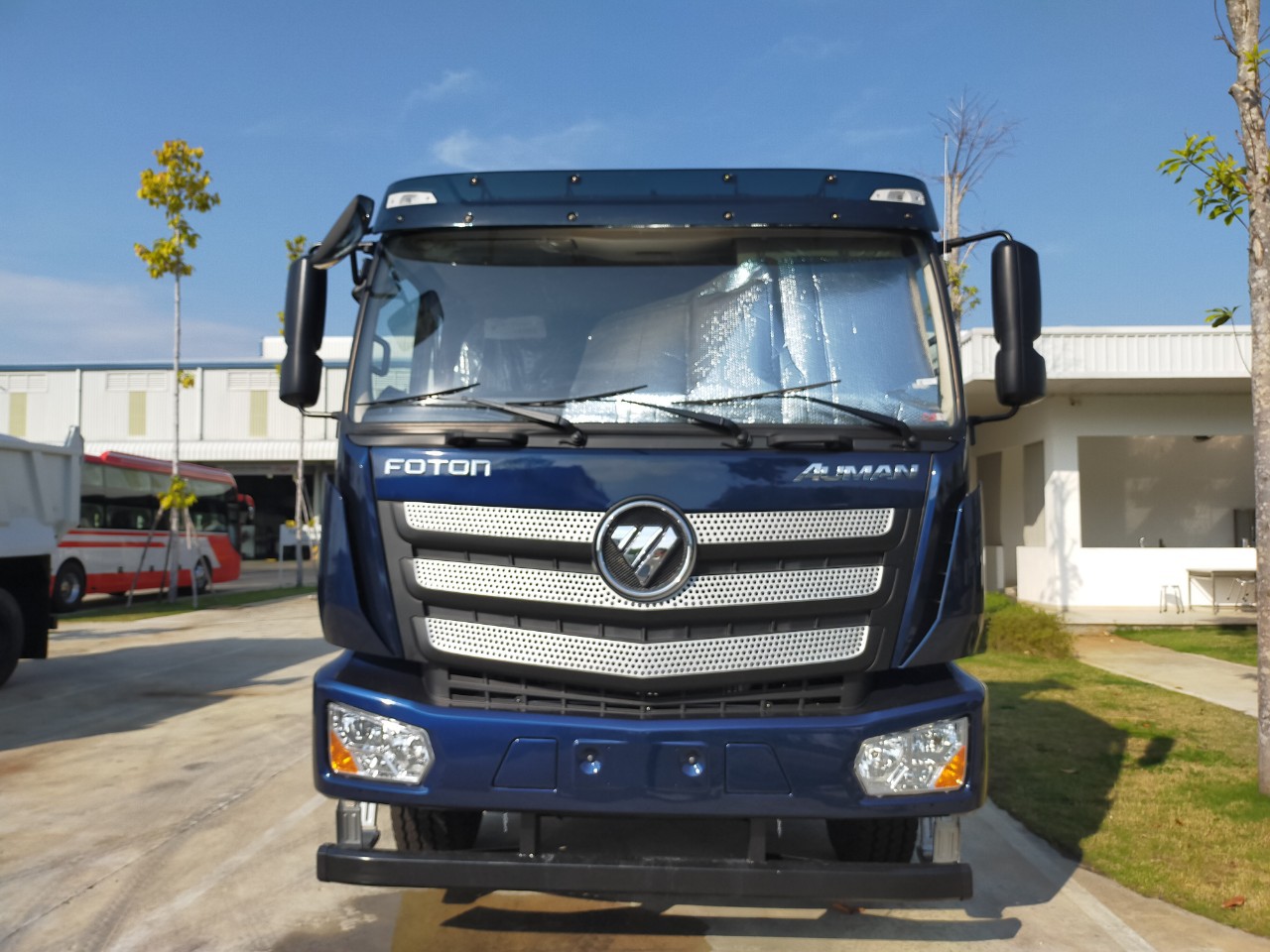 Giá xe Ben 4 chân THACO AUMAN D300 thùng 14 khối tại TP Đà Nẵng. Hỗ trợ trả góp 70% giá trị xe