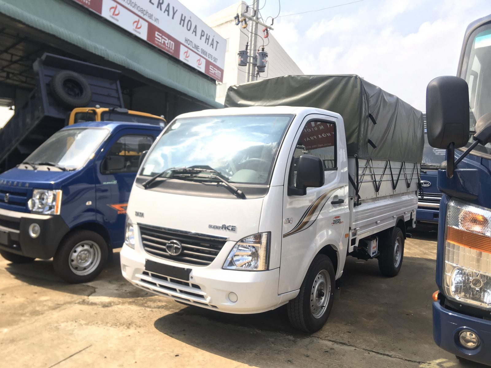 Xe tải TATA tải 1t2, nhập khẩu từ Ấn Độ, máy dầu, trả trước 80tr nhận xe