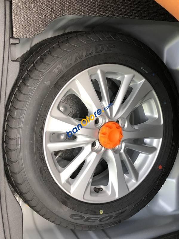 Bán xe Toyota Vios 1.5G năm 2019, màu bạc xe gia đình