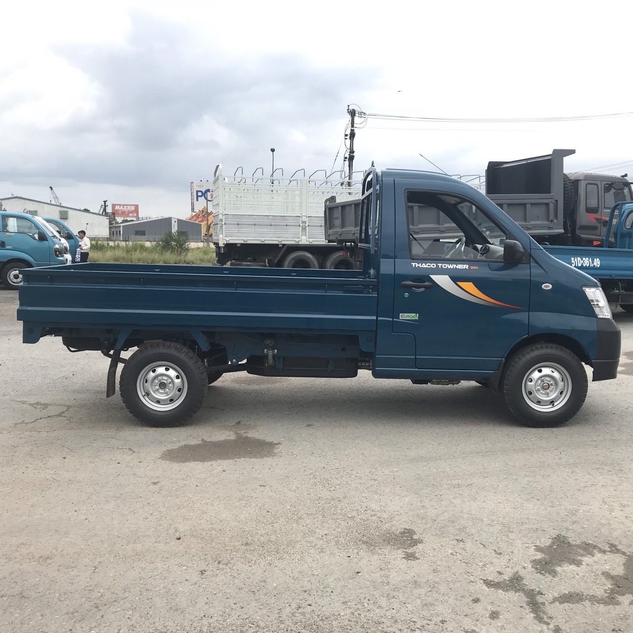 Thaco TOWNER 2022 - xe thaco thùng lửng dưới 1 tấn màu xanh,liên hệ 0949.302.506