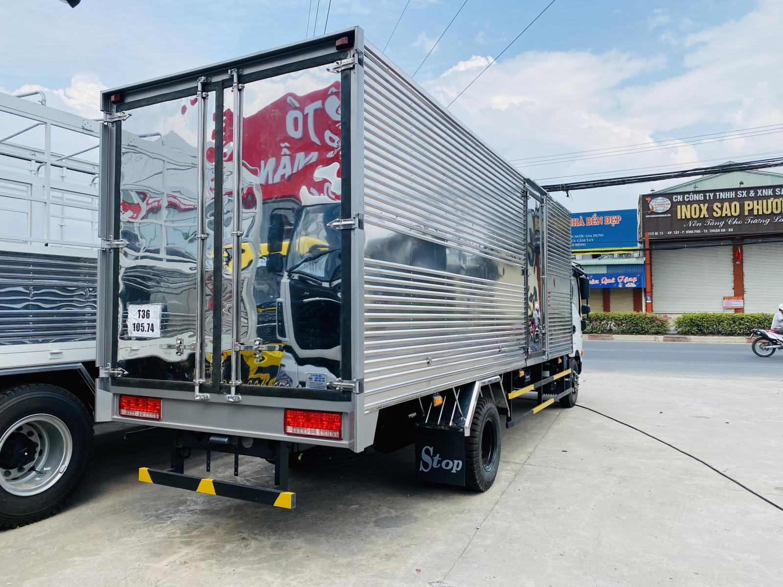 Bán xe tải Veam 1T9 thùng kín dài 6m máy Isuzu giá rẻ , trả trước 150Tr, bảo hành chính hãng