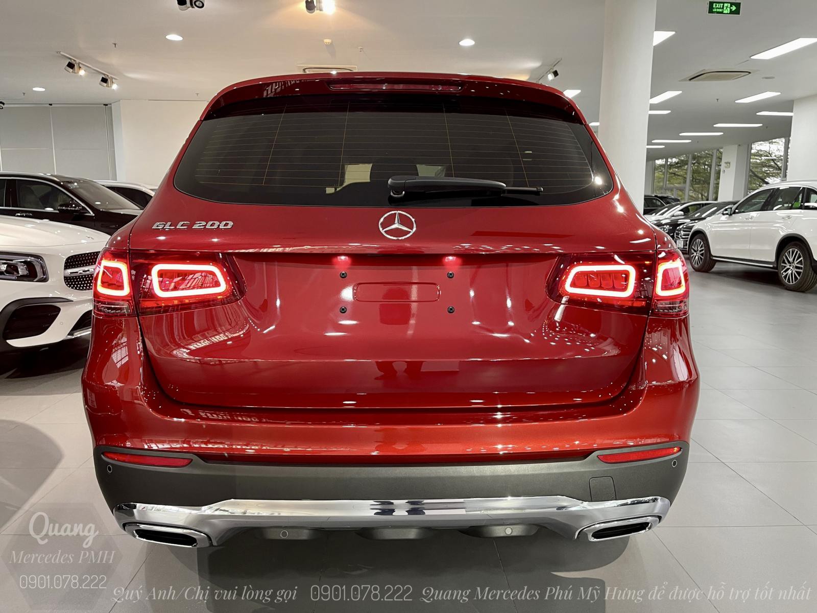 Mercedes GLC200 Màu Đỏ Giao Liền Quận Tân Bình . Hỗ trợ 80% | Lãi suất ưu đãi. Quang Mercedes Phú Mỹ Hưng