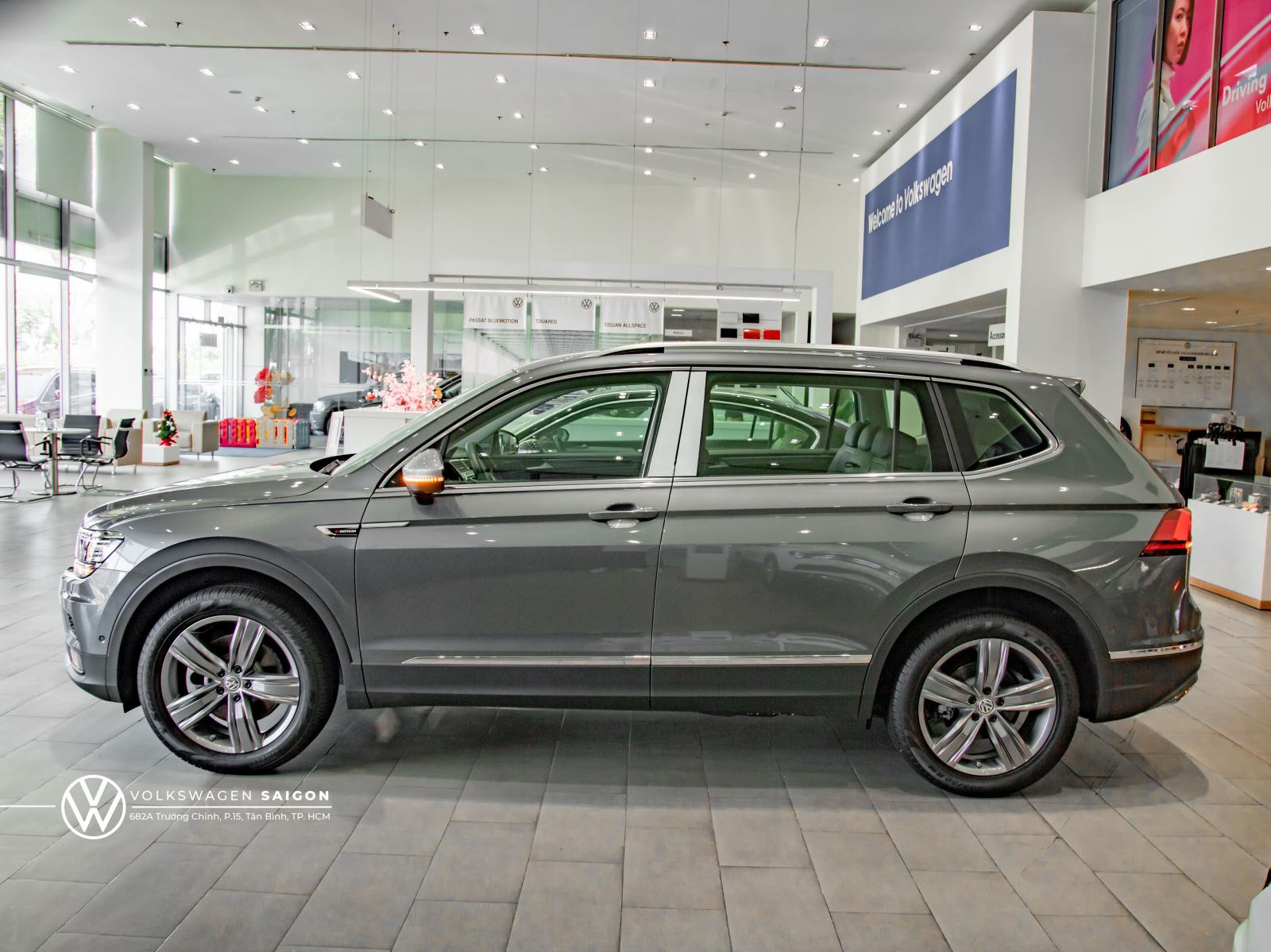 Bán xe Volkswagen Tiguan Luxury S 2022 Tặng Phí Trước bạ 50 triệu , phụ kiện , bảo dưỡng