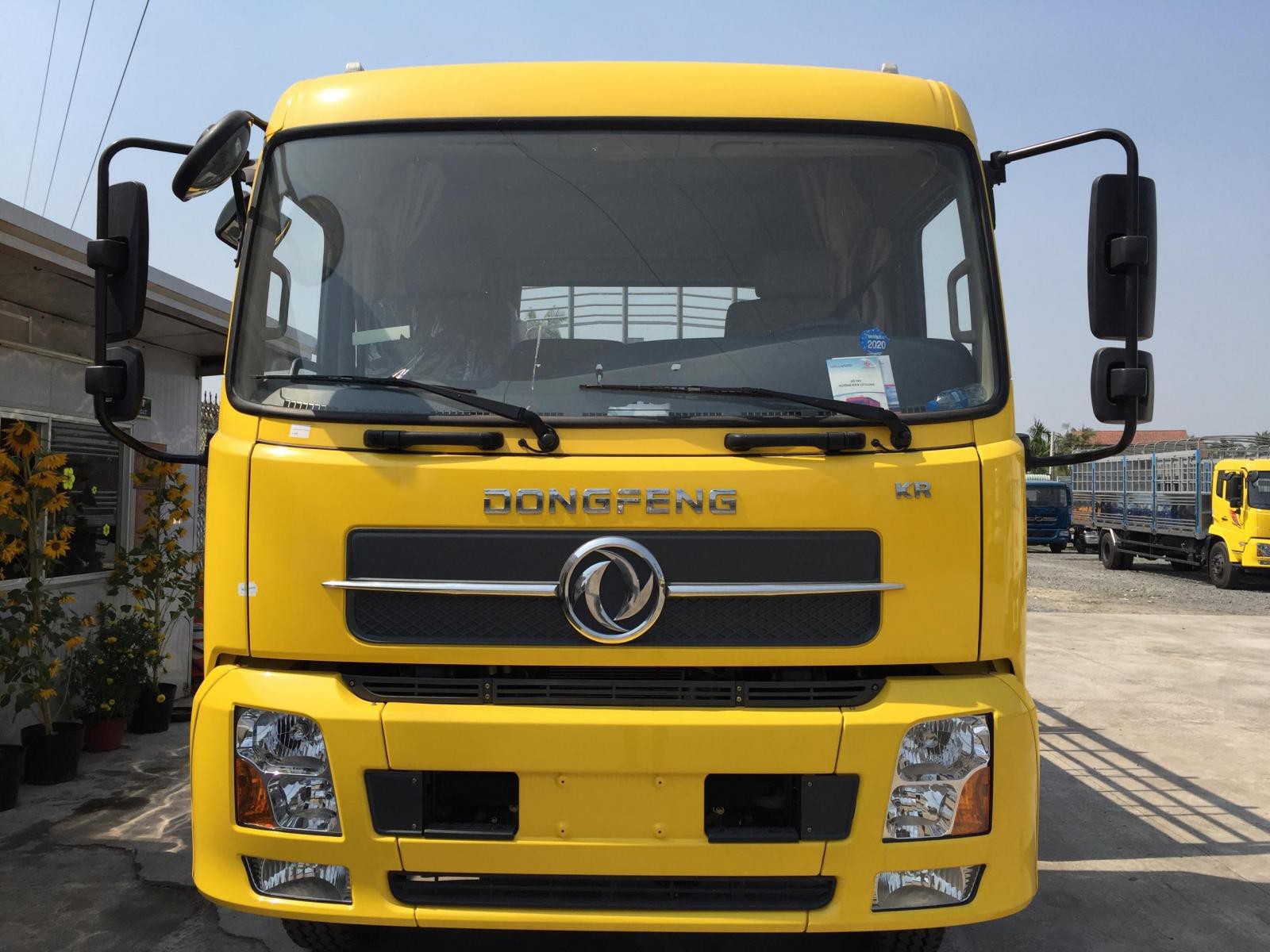 Bán xe tải Dongfeng Hoàng Huy B180 tải 9 tấn thùng dài 7m5 giá rẻ bảo hành chính hãng
