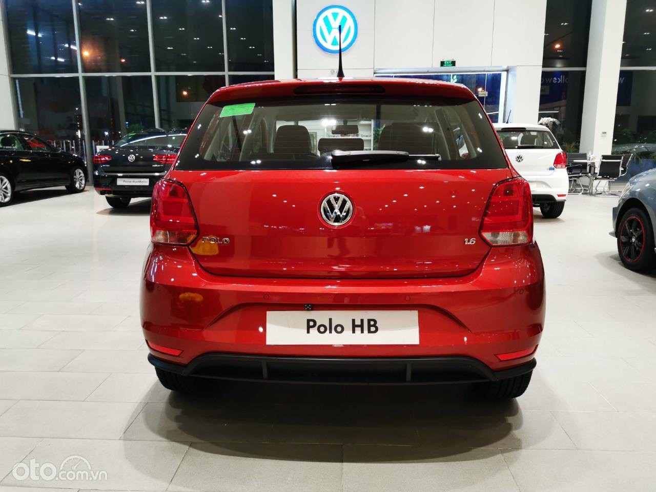 Volkswagen Polo 1.6 Hatchback 2022 - Xe màu đỏ-LH Hotline: 093 2168 093