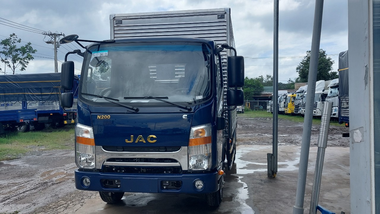 G  2022 - Bán xe tải JAC N200S 1T9 thùng bạt 4m4 có sẵn giao ngay - giá tốt 