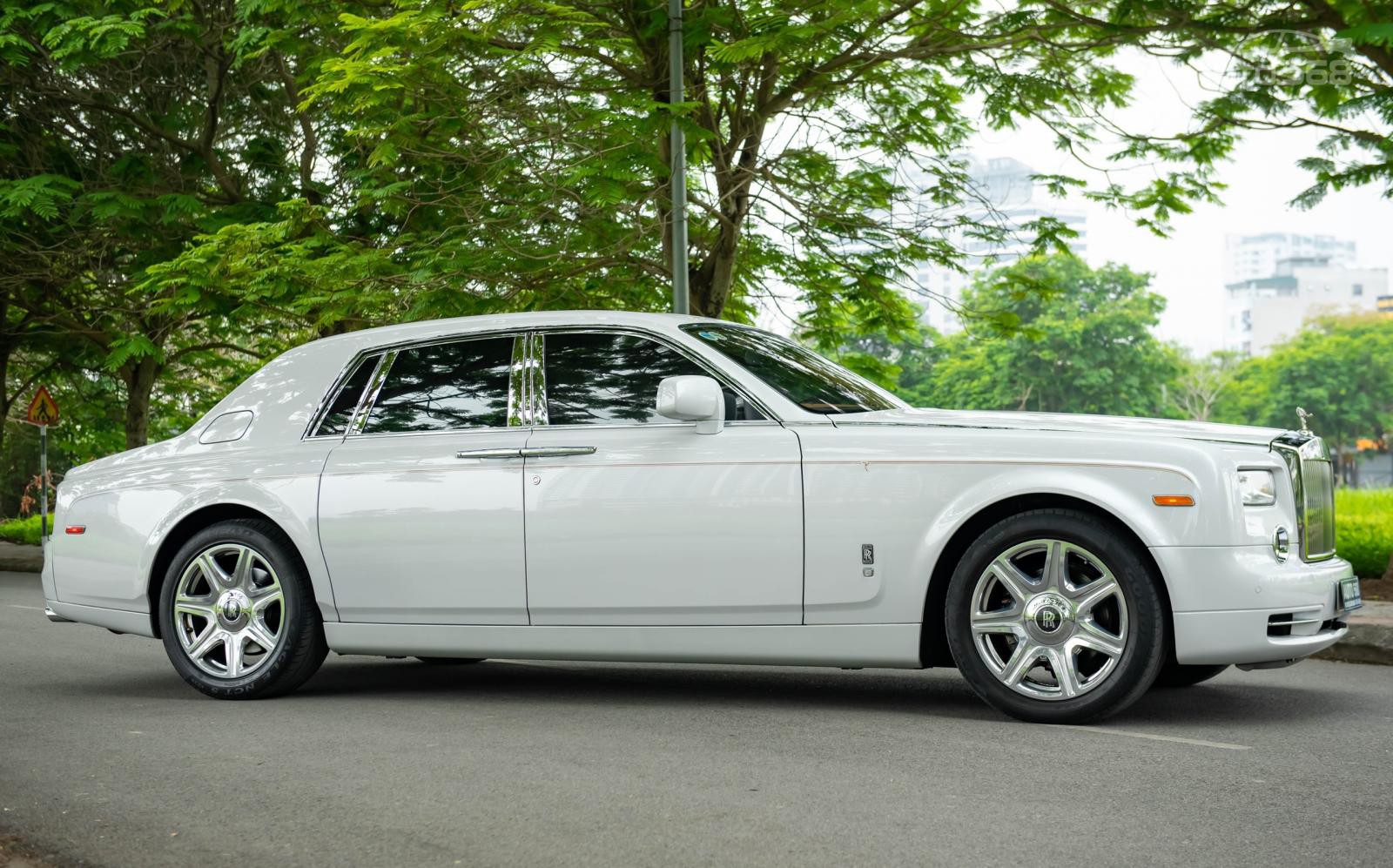 Rolls-Royce Phantom Spirit of Ecstasy Edition 2011 - Bán Xe Rolls-Royce Phantom Spirit of Ecstasy Edition 2011, màu trắng, bản kỉ niệm 100 năm