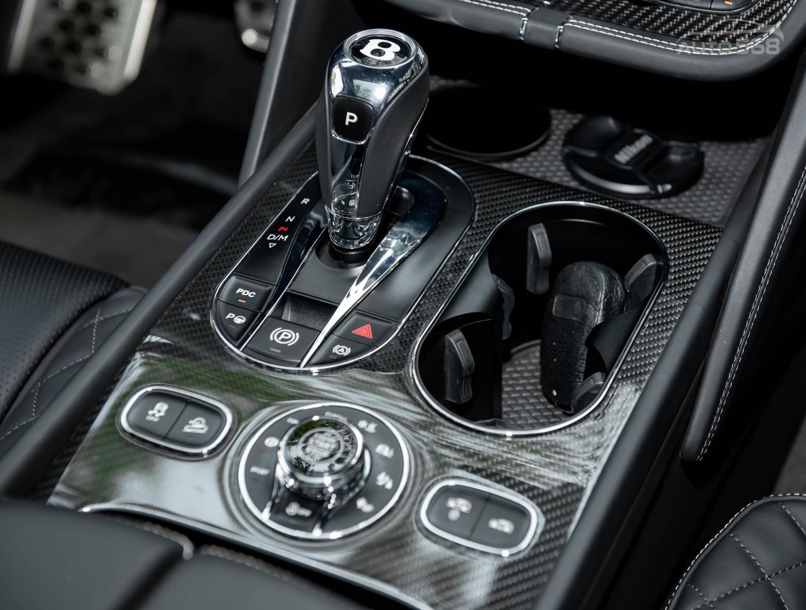 Bentley Bentayga Mulliner V8 2019 - Bán Xe Bentley Bentayga Mulliner V8 2019, màu đen 04 ghế VIP, giá tốt