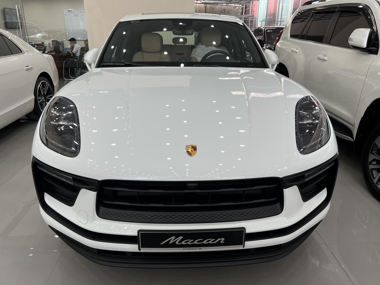 Porsche Macan 2022 - Bán xe Porsche Macan 2022, màu trắng, nhập khẩu nguyên chiếc