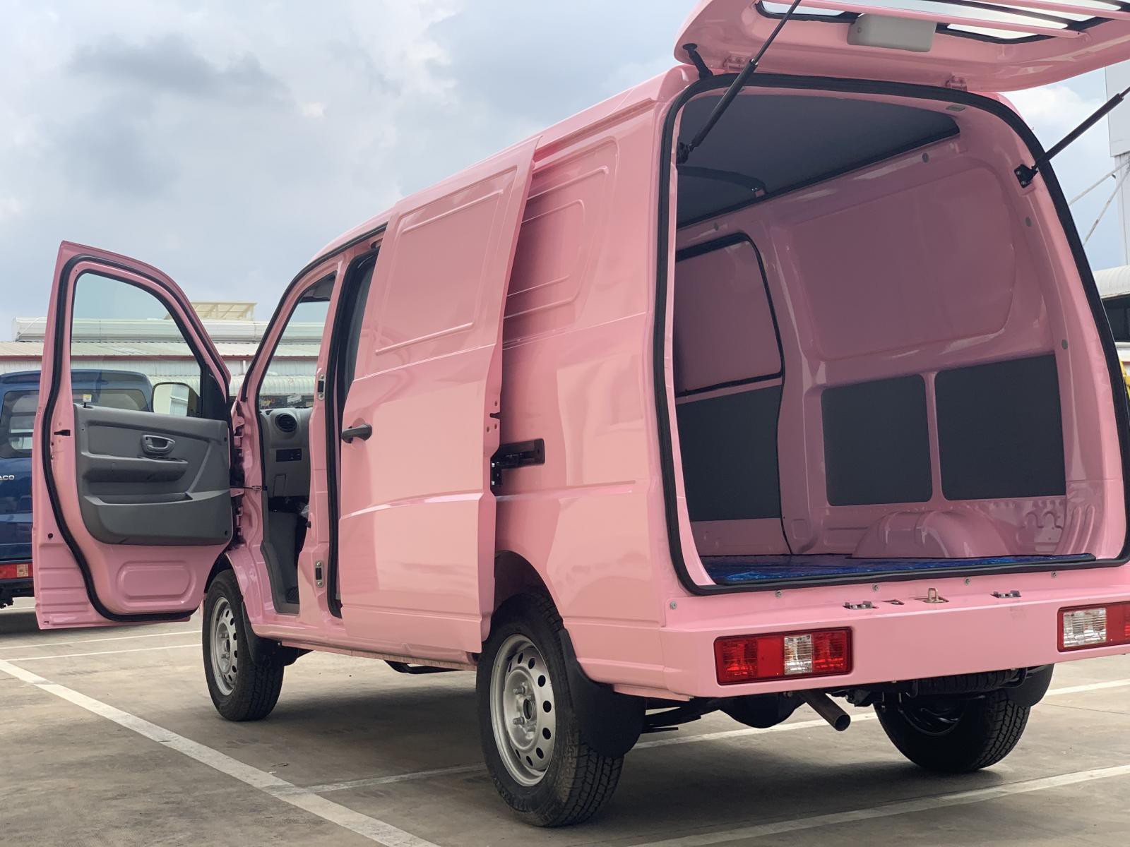 Xe tải Thaco Towner Van 2S , xe mới , có sẵn giao ngay hỗ trợ góp 70% , giá cả hợp lý