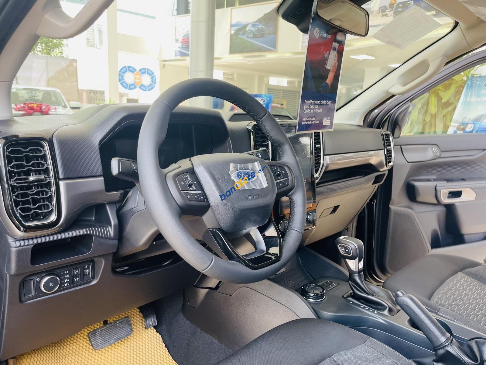 Ford Ranger 2022 - Sẵn đủ màu. Giá siêu ưu đãi, tặng full gói phụ kiện - Giao ngay tháng 11 - Hỗ trợ lăn bánh a-z - Giao xe tận nơi